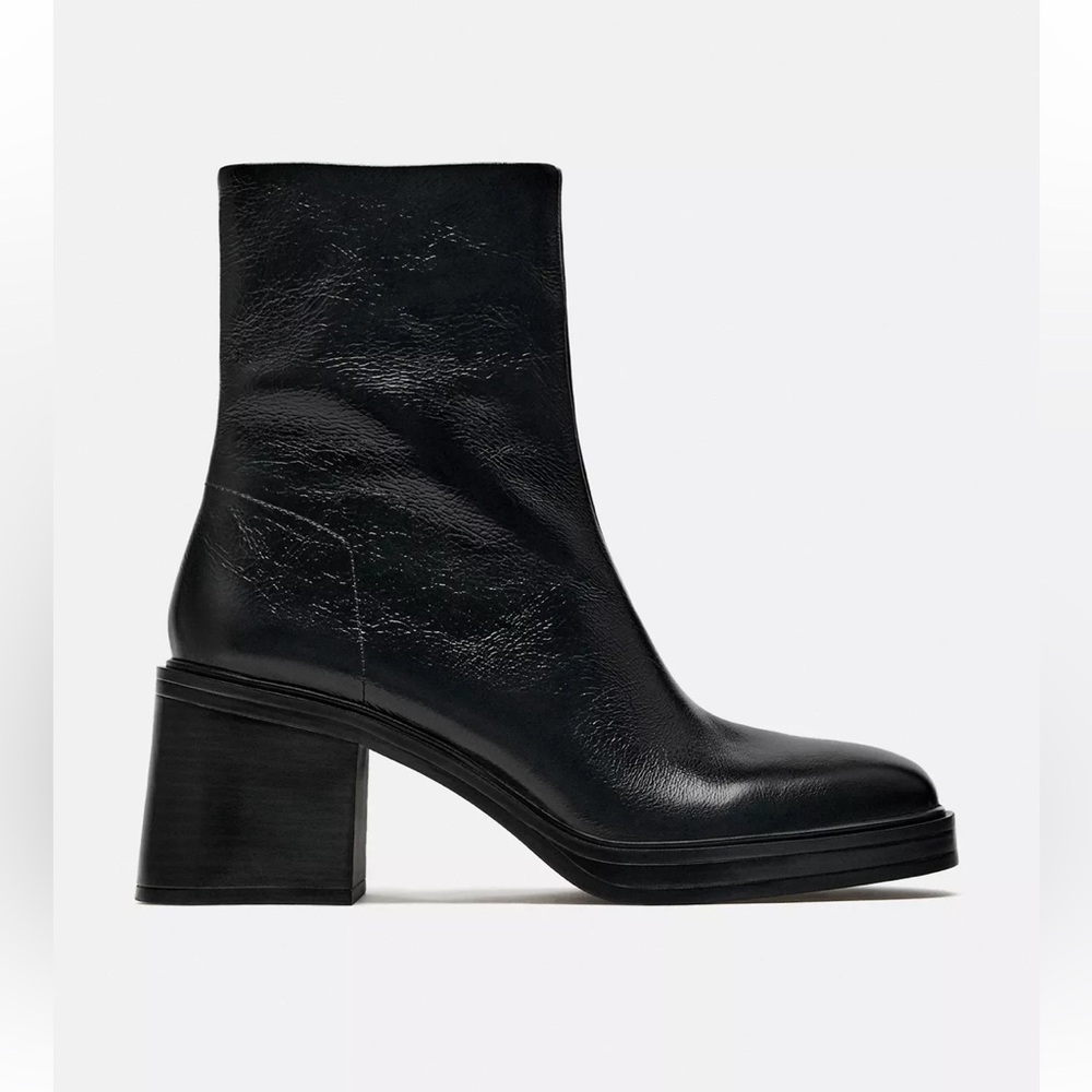 SOLD Zara Block Heel Leather Ankle Boots
